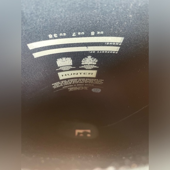 Price DROP Hunter Classic Tall Boots Sz 7 Navy. Light wear on soles. - Picture 8 of 8